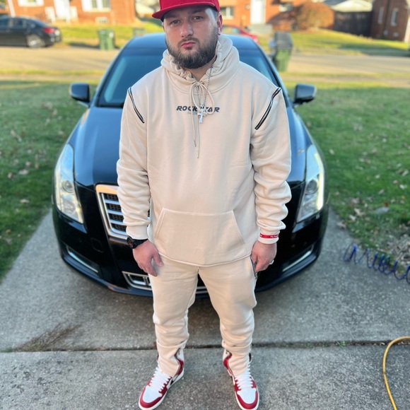 Meet your Posher, Mathew - Picture 5 of 16